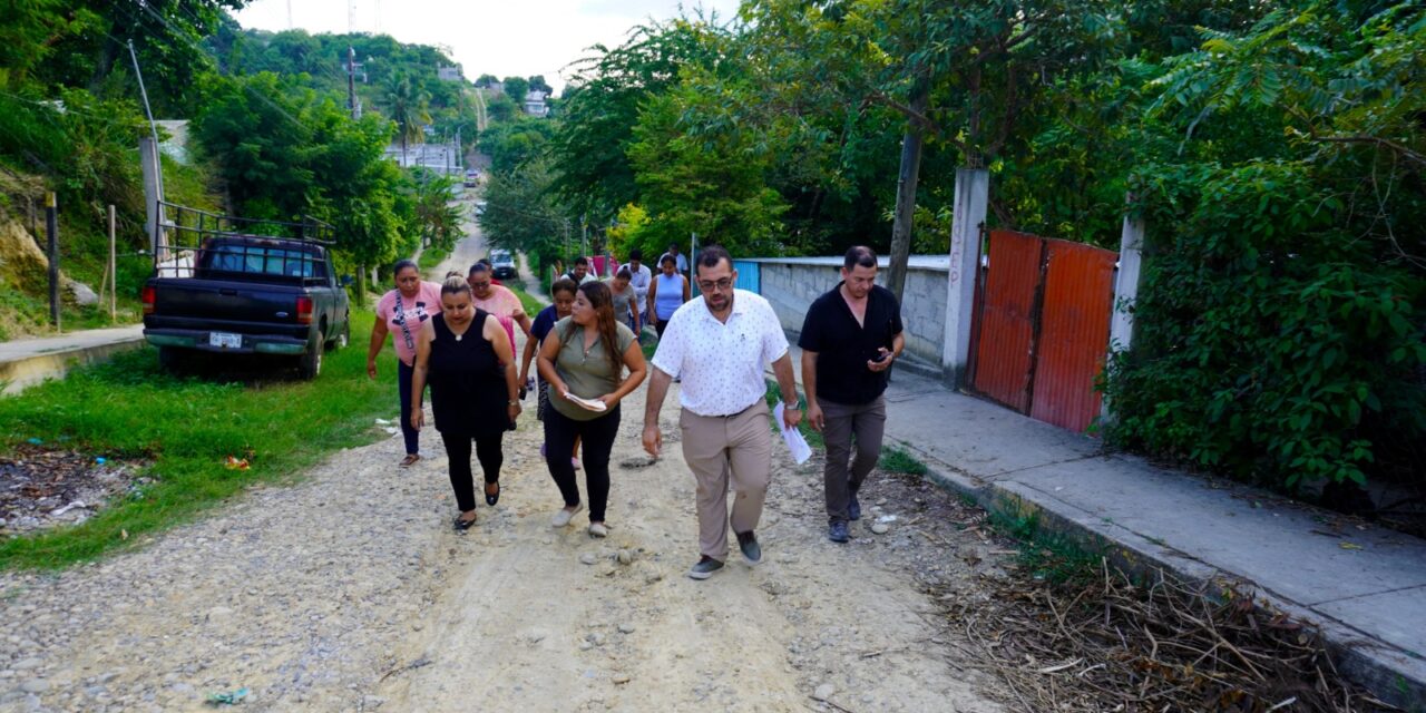 Tuxpan: El alcalde Dr. Jesús Fomperoza Torres realizó recorridos de atención ciudadana en la localidad San Antonio y las colonias Insurgentes, El Retiro y Cenecista