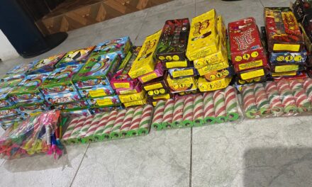 En diversos operativos la SSP Municipal de Tuxpan realizó el decomiso de cohetes y todo tipo de artefactos pirotécnicos.