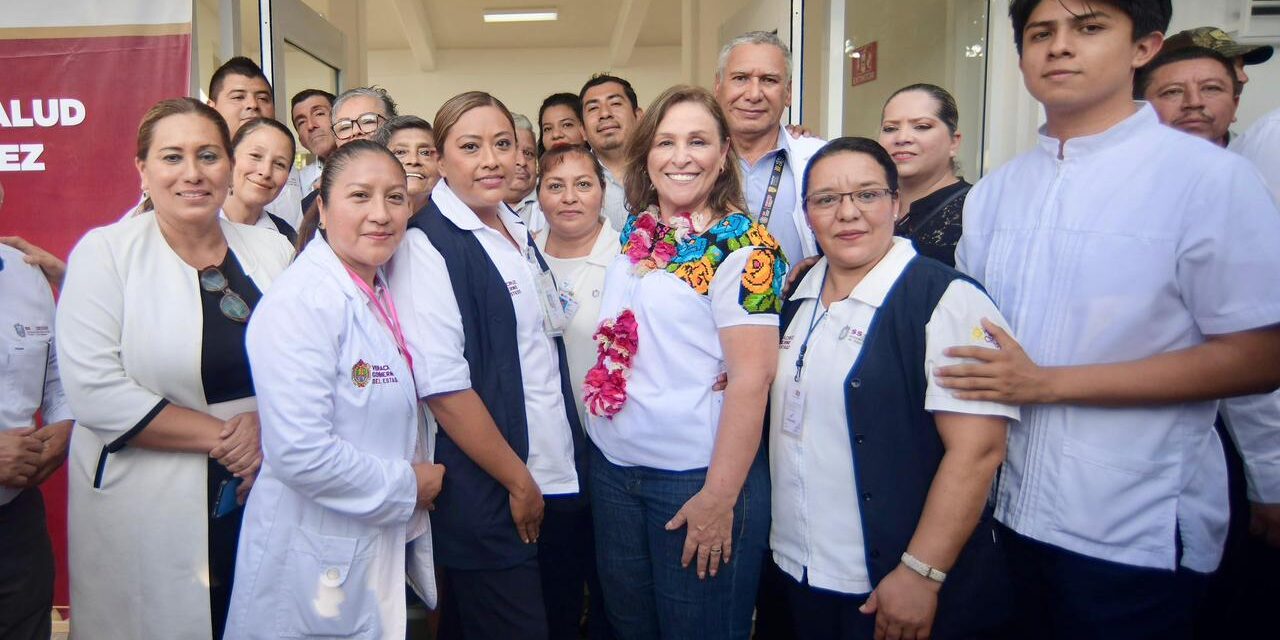Entrega Rocío Nahle Centro de Salud Rehabilitado en Platón Sánchez