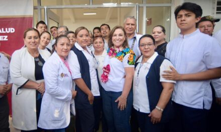 Entrega Rocío Nahle Centro de Salud Rehabilitado en Platón Sánchez
