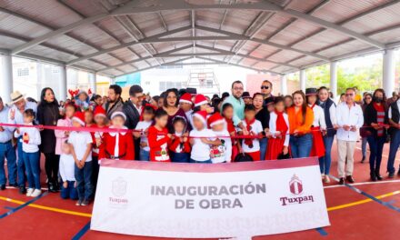 El Gobierno de Tuxpan entregó la construcción de Techado en el Área Multideportiva de la escuela primaria Luis Donaldo Colosio, de Infonavit Tulipanes