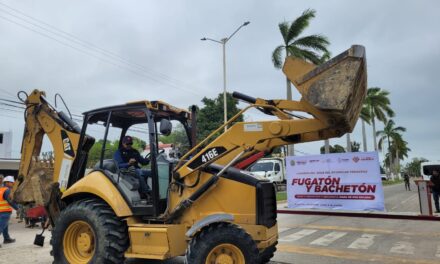 Con el apoyo del Gobierno del Estado y CAEV, Tuxpan es el primer municipio de Veracruz en poner en marcha un intensivo programa de reparación de fugas de agua y baches