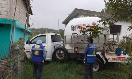Pipa de gas se queda sin frenos y choca contra una casa en Tempoal