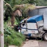 Accidente vial en Pueblo Viejo: Conductor evita un desastre mayor