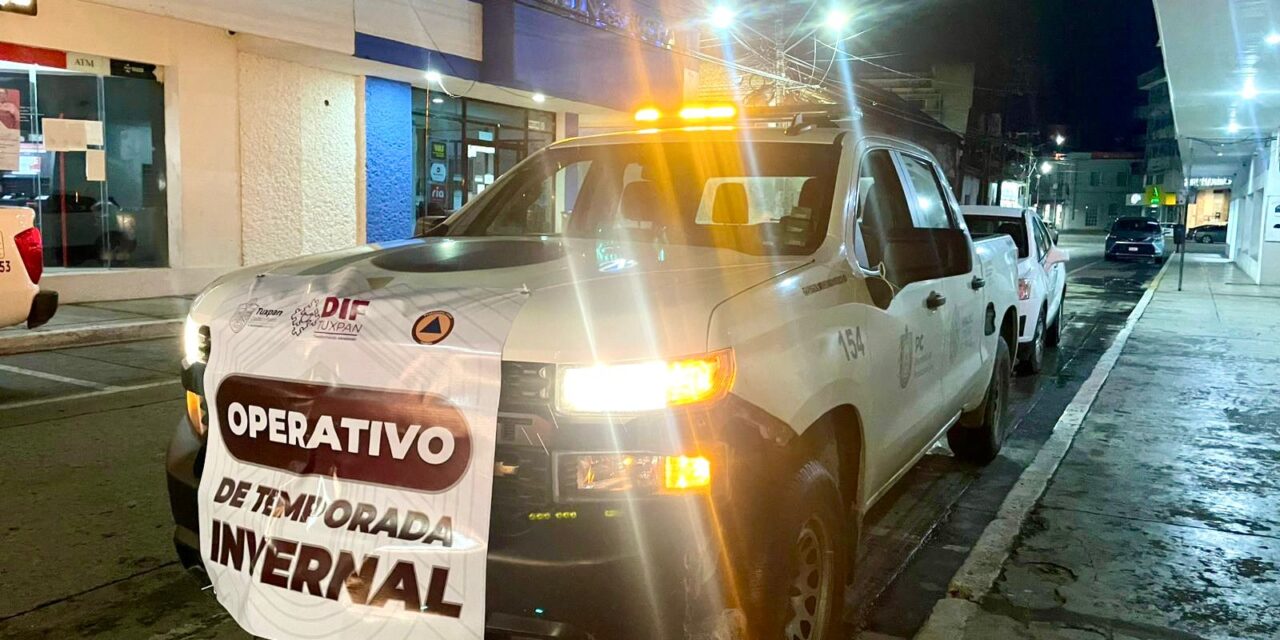 Esta noche personal de Protección Civil y DIF Tuxpan recorren las calles brindando apoyos a la población vulnerable