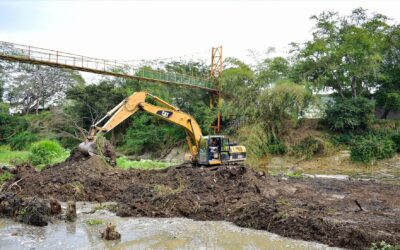 Naranjos: Trabajos de limpieza en el río Tancochín