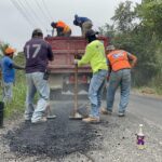 Realizan trabajos de bacheo en el tramo Castillo de Teayo-Tihuatlán