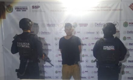 Cae asalta oxxo en Álamo