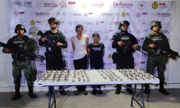 Álamo: Logran la detención de dos personas en posesión de posibles estupefacientes