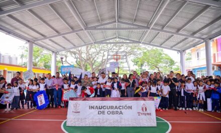 Gobierno de Tuxpan hizo la entrega oficial de techados en áreas de Educación Física, en dos escuelas primarias urbanas