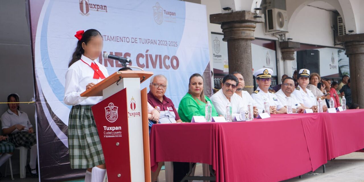 Tuxpan: Realizan Lunes Cívico por el Día Internacional de la Mujer