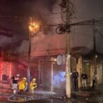 Voraz incendio consume locales en zona centro de Álamo