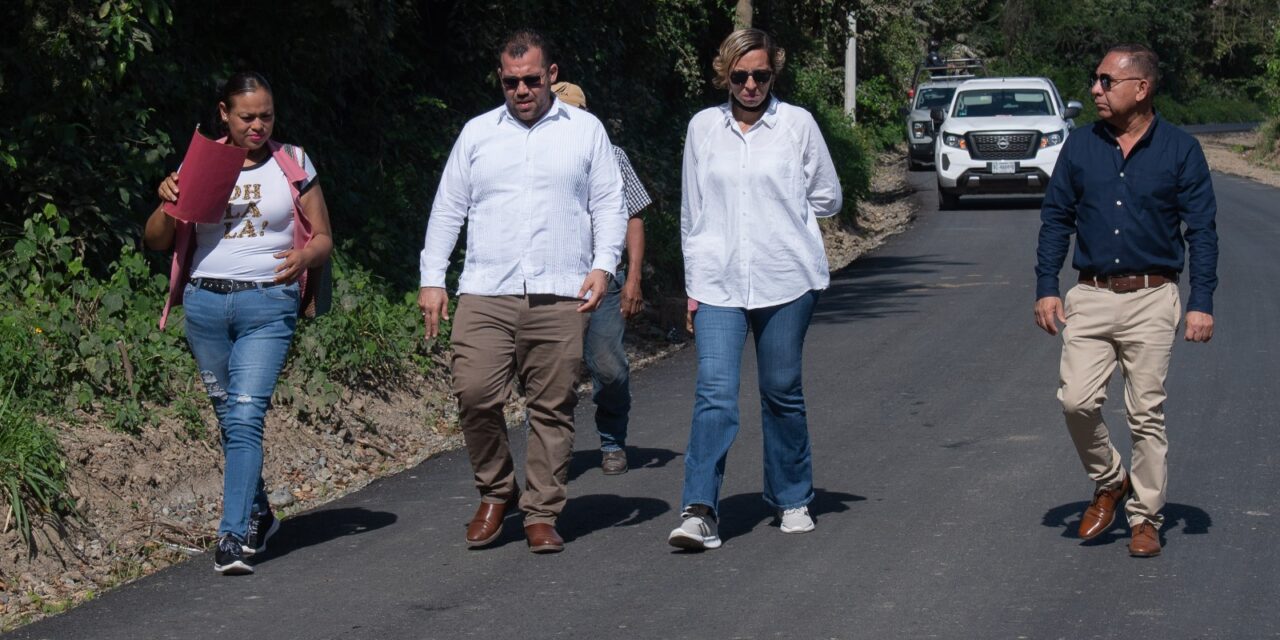 Alcalde de Tuxpan supervisó los avances en la rehabilitación de calles en Cumbre de Dios y Juana Moza, además del asfaltado en Cruz Naranjos