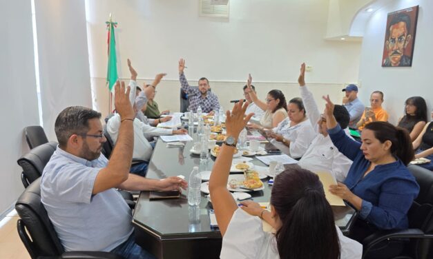 Dos regidores del Ayuntamiento de Tuxpan solicitaron licencia para separarse de su cargo de manera temporal