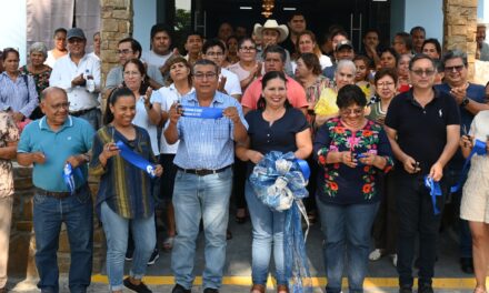 Concluye rehabilitación  del auditorio municipal de Castillo de Teayo