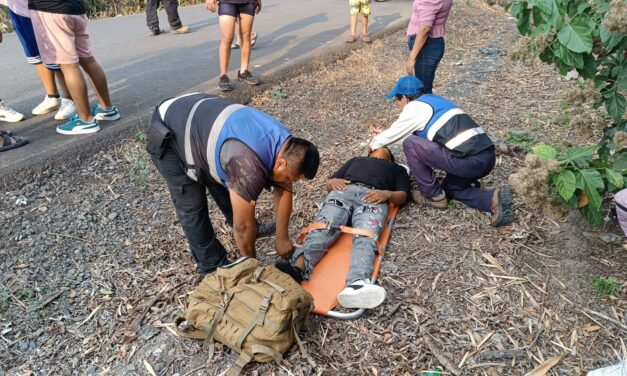 Menores de edad derrapan su motocicleta en Tancoco: Ambos resultaron lesionados