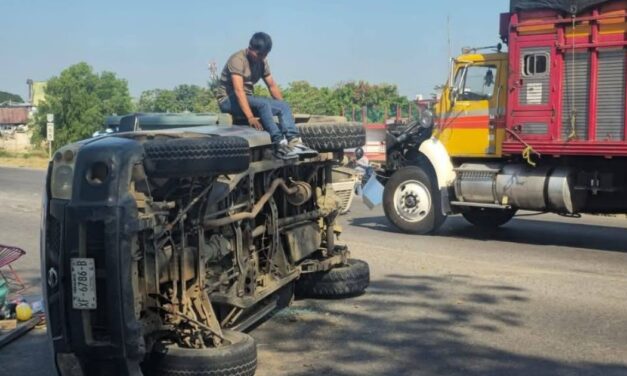Papantecos sufren accidente en Martínez de la Torre: Se reportan al menos 9 lesionados
