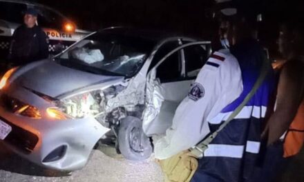 Tancoco: Tráiler fantasma chocó a un automóvil y se dio a la fuga