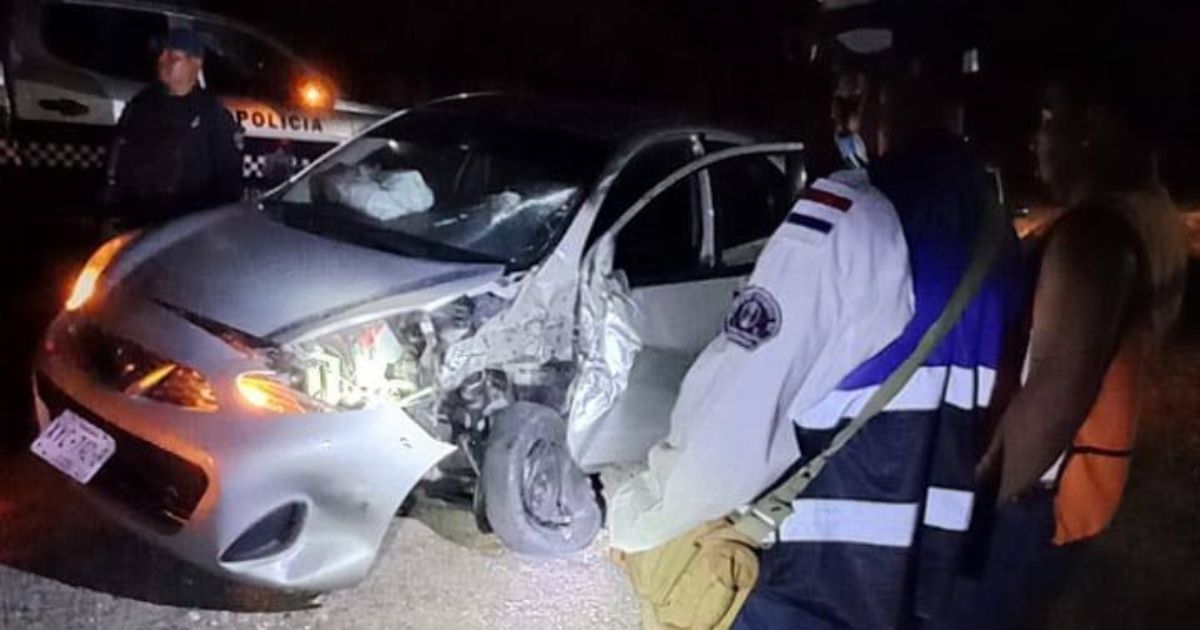 Tancoco: Tráiler fantasma chocó a un automóvil y se dio a la fuga