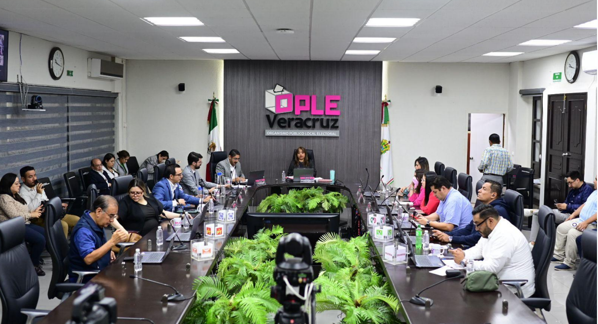 OPLE Veracruz aprueba las fórmulas de candidaturas al cargo deediles en ayuntamientos del Proceso Electoral Local Ordinario2024-2025