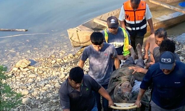 Rescate en El Higo: Le salvan la vida a adulto mayor que había caído al río