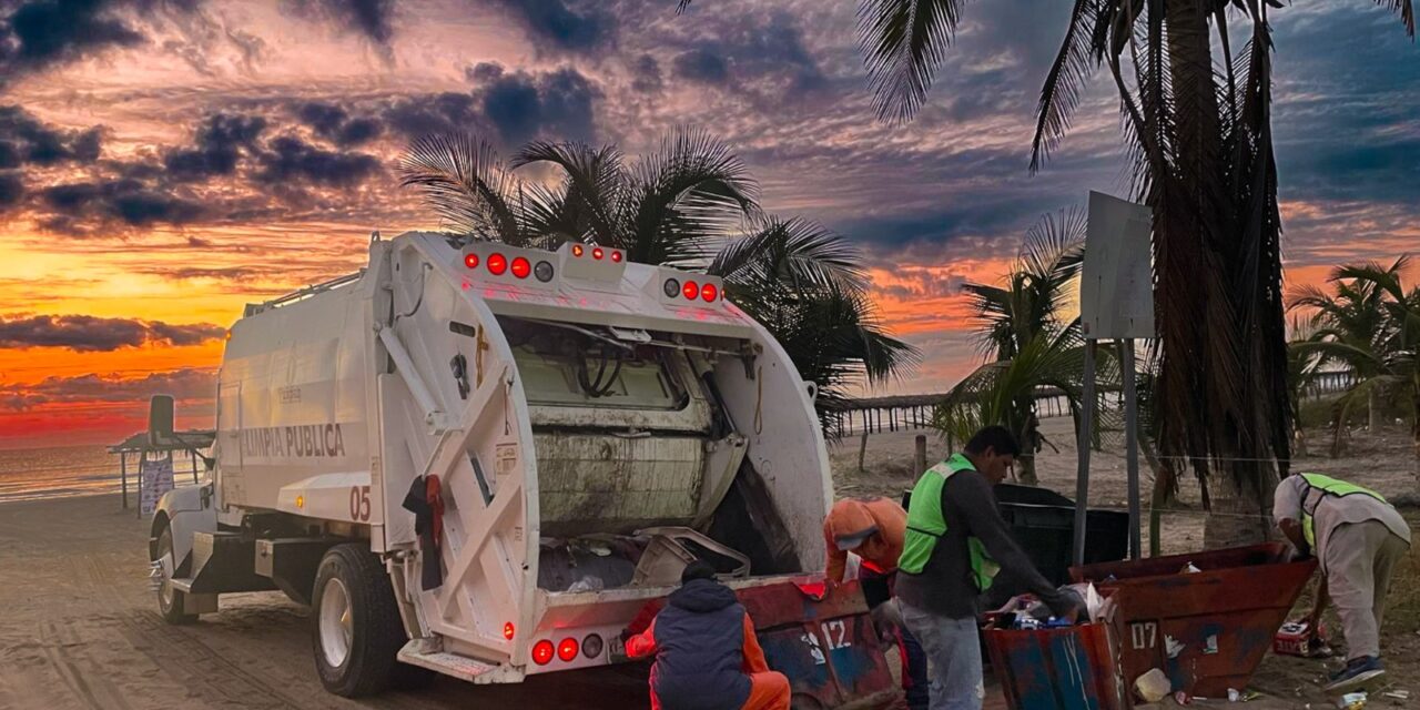 Operativo permanente de Limpia Pública para mantener limpias las playas de Tuxpan, sin descuidar la zona urbana
