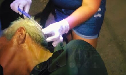 Álamo: Se descalabra Don Sabino tras tropezar en Pueblo Nuevo