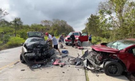 Terrible accidente en la Tihuatlán- Poza Rica: Dos personas perdieron la vida y dos más resultaron lesionados