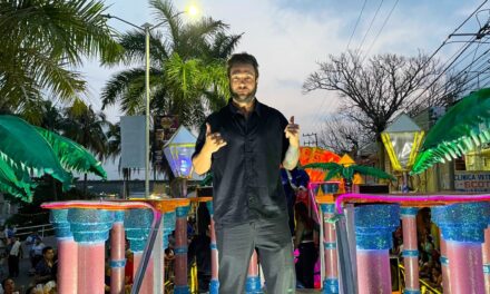 Nicola Porcella en el tercer paseo del Carnaval Tuxpan 2025