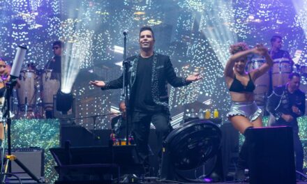 Grupo Cañaveral puso a bailar a miles de asistentes en el segundo concierto del Carnaval Tuxpan 2025