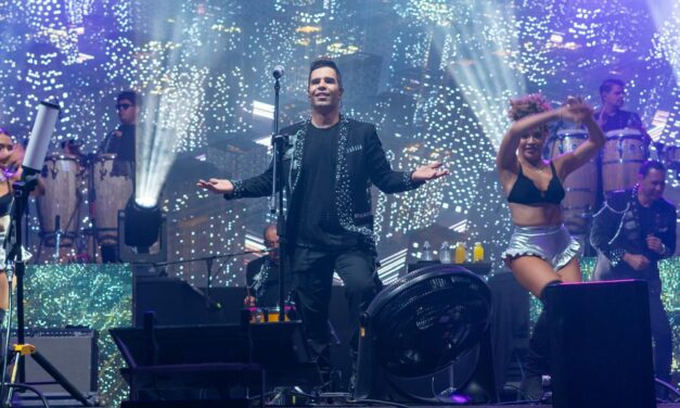 Grupo Cañaveral puso a bailar a miles de asistentes en el segundo concierto del Carnaval Tuxpan 2025