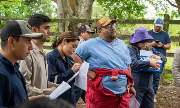Capacitan a médicos zootecnistas de la región en el manejo de Tuberculosis Bovina en Tuxpan