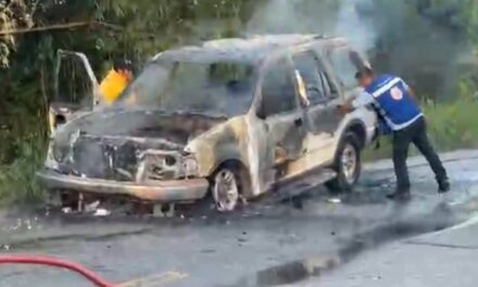 Incendio Vehicular en Carretera Tantoyuca-San Sebastián