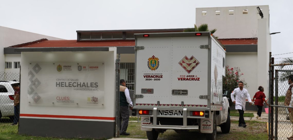 Refuerzan abasto de medicamentos en Huayacocotla con “Camionetitas de la Salud