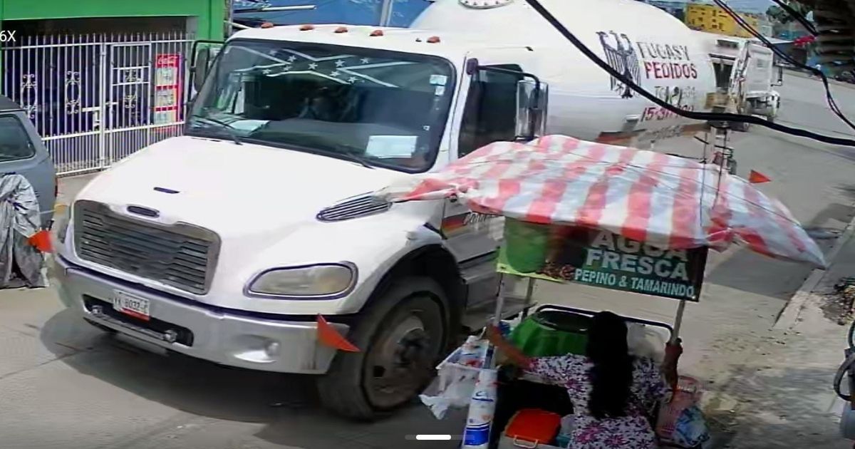 Álamo: Pipa de gas casi atropella a vendedora ambulante