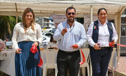 Un gran número de jóvenes hallaron oportunidades laborales en la Feria Juvenil del Empleo Tuxpan 2025