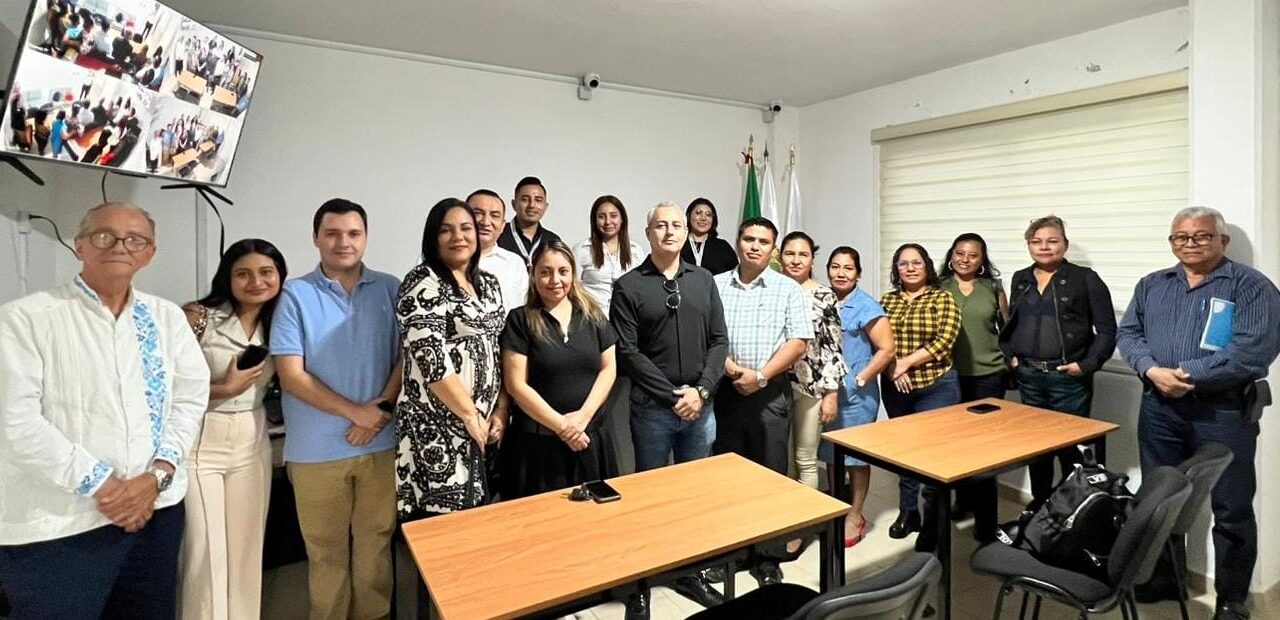 Colegio Único de Abogados realiza visita al Juzgado Cívico.  