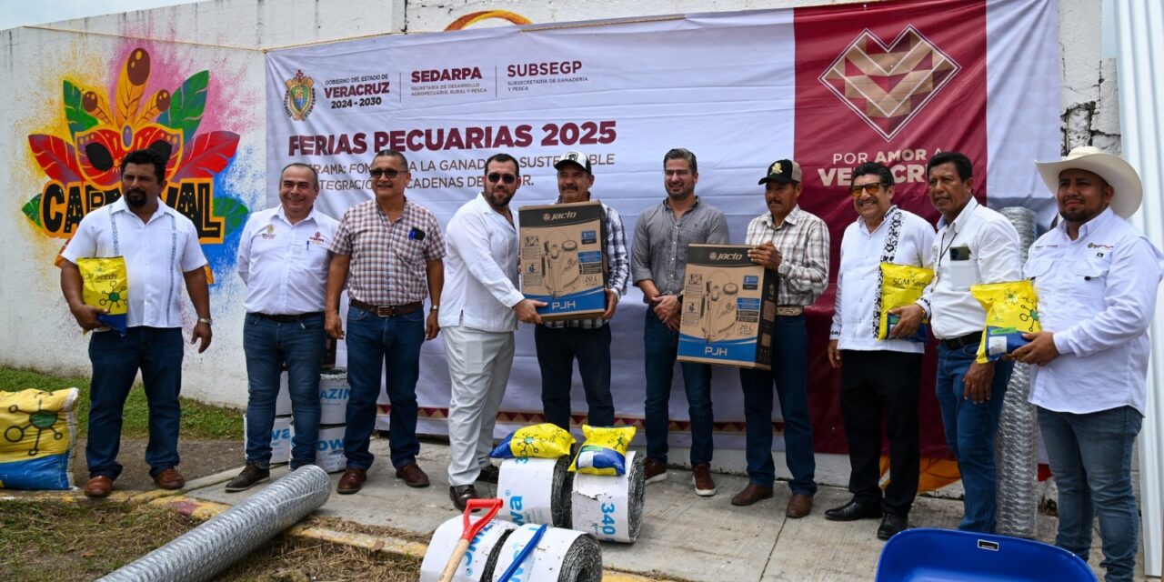 Productores de Tuxpan fueron beneficiados con la “Feria Pecuaria 2025”