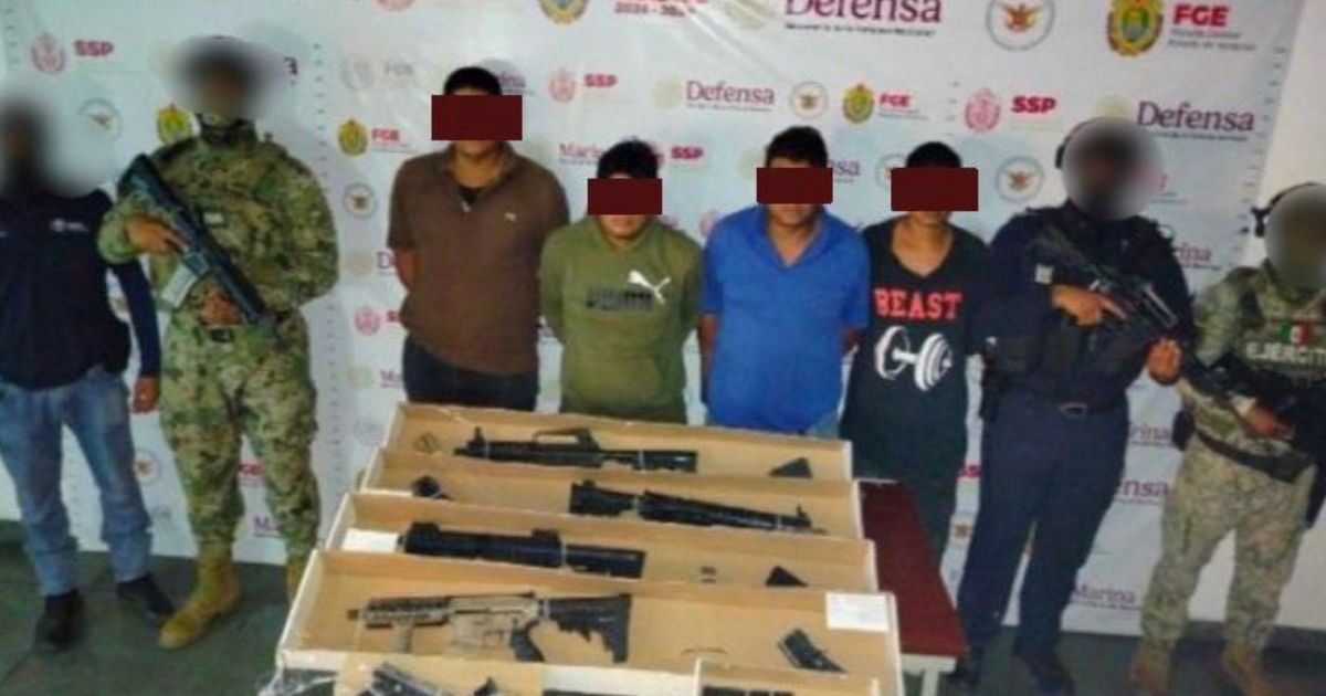 Cuatro personas detenidas, un inmueble y varios objetos asegurados tras cateo en Tihuatlán