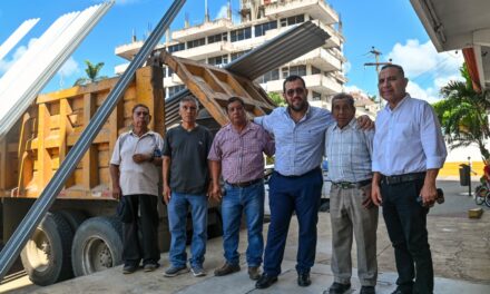 Comunidades tuxpeñas beneficiadas con la entrega de material de construcción de parte del Ayuntamiento