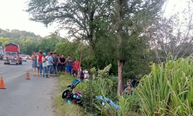 Fallece Joven Motociclista en Accidente en Chinampa de Gorostiza