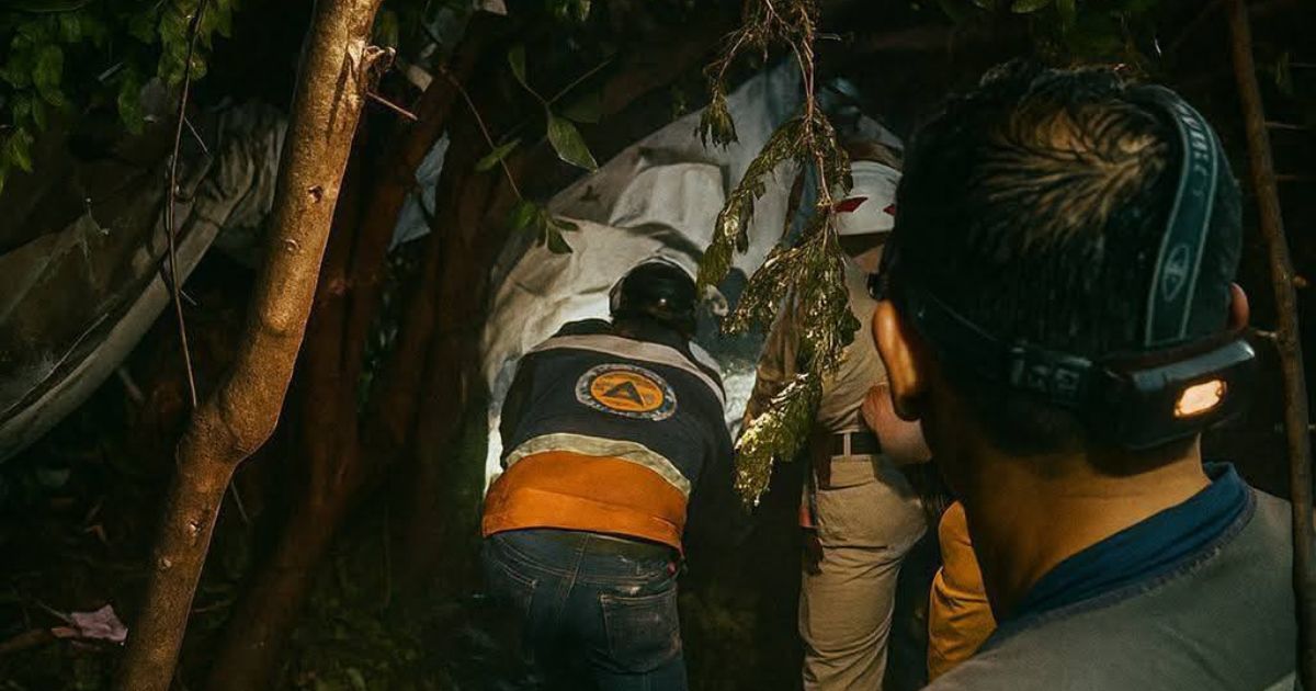 Conductor de tractocamión muere tras aparatoso accidente en la Poza Rica-Tihuatlán