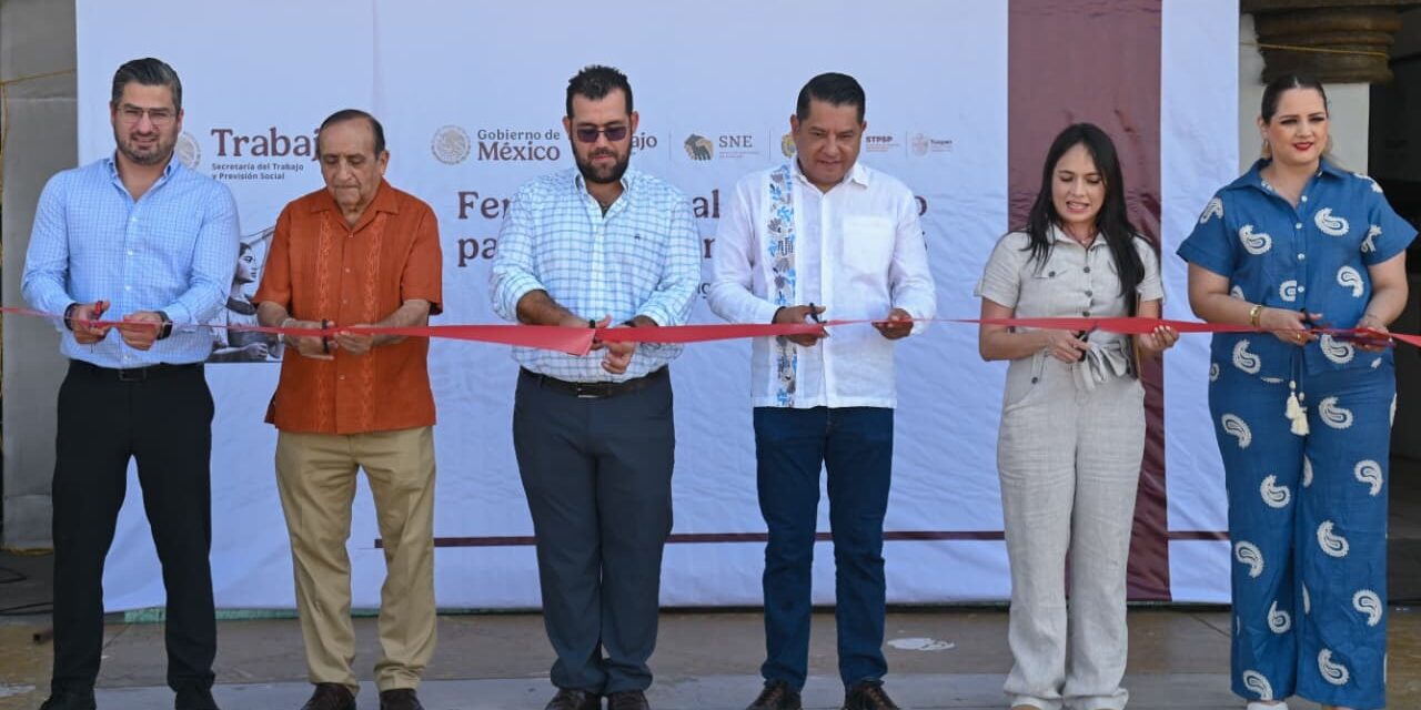 Feria Nacional del Empleo para las Juventudes 2025: 33 empresas ofertaron oportunidades de empleo a jóvenes de Tuxpan y la región