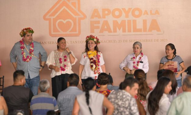 Gobernadora Rocío Nahle entrega 593 apoyos a familias del norte de Veracruz