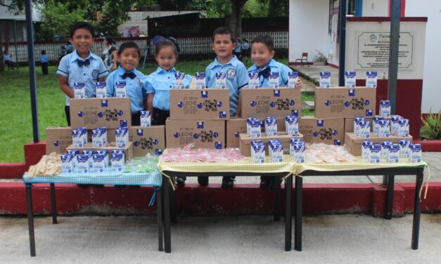 DIF de Tantima distribuye desayunos fríos en escuelas para impulsar la nutrición infantil