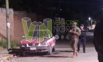 Álamo:Incendian taxi en Pueblo Nuevo