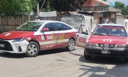 Choque de taxis en Álamo