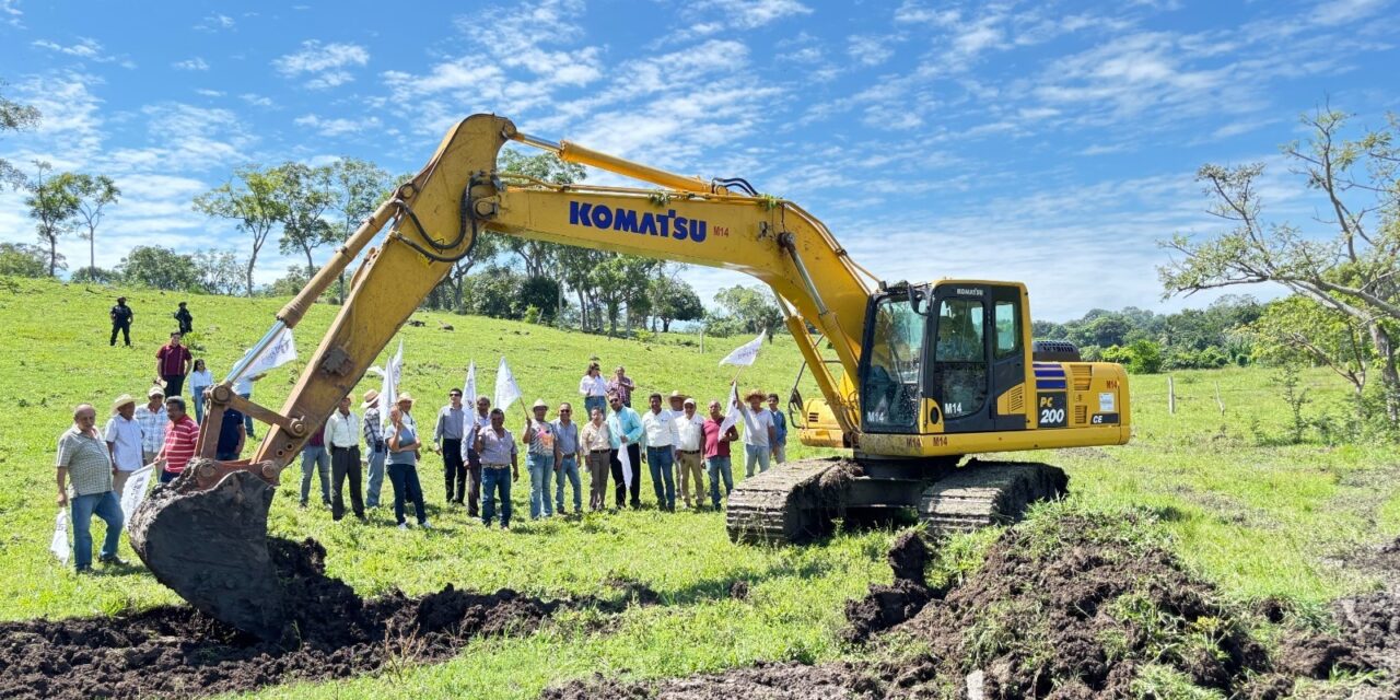 Inicia la construcción de más presas en comunidades de Tuxpan