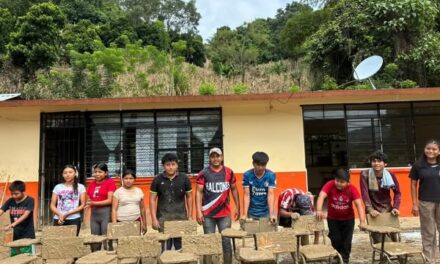 Clases bajo el lodo: Coxquihui, olvidado en la suspensión de clases