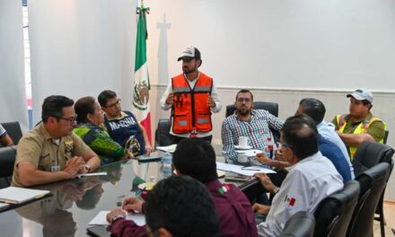 Se desplegó el Plan de Contingencia por Derrame en el río Tuxpan y se protegió con barreras el sistema de captación de CAEV